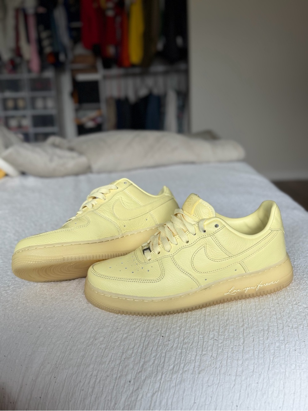 Nike Air Force 1 Low - Pastel Yellow